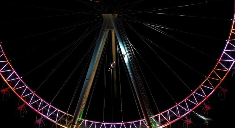 PAPAI NOEL RADICAL FICA DE CABEÇA PRA BAIXO NA FG BIG WHEEL