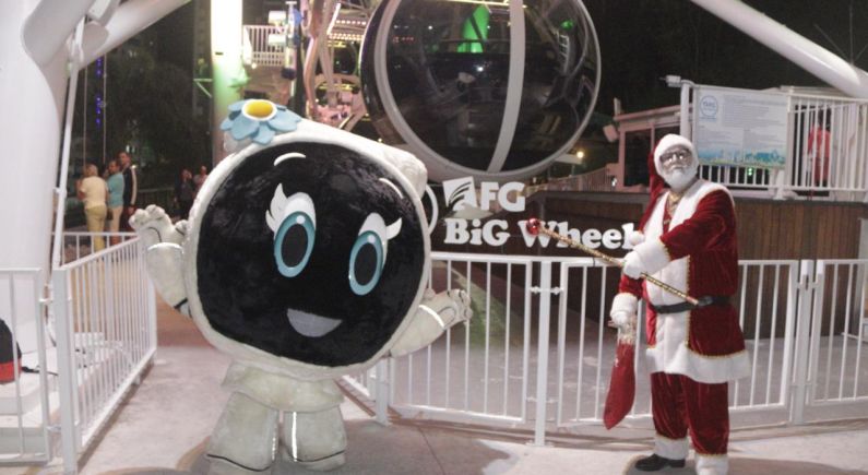 PAPAI NOEL RADICAL FICA DE CABEÇA PRA BAIXO NA FG BIG WHEEL