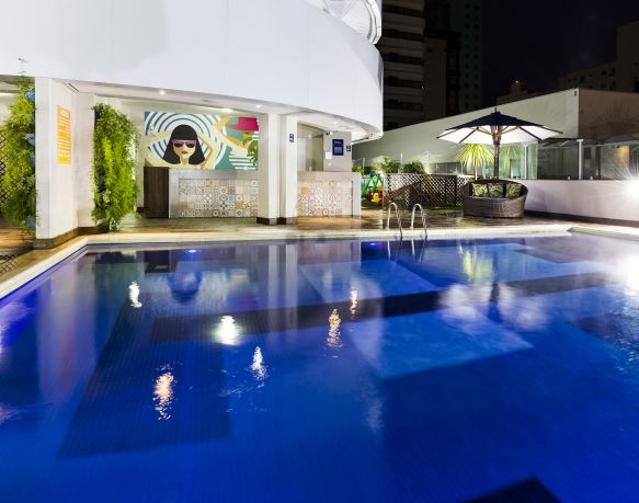 Piscina climatizada - Sibara Hotel